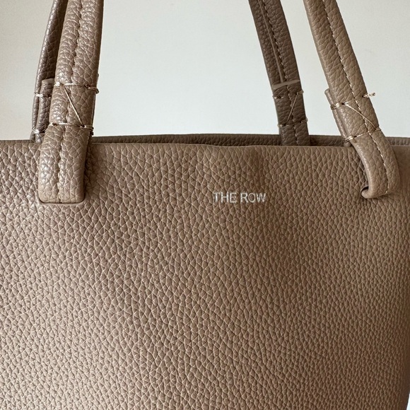 The Row Park Small Leather Tote Bag - Picture 5 of 11